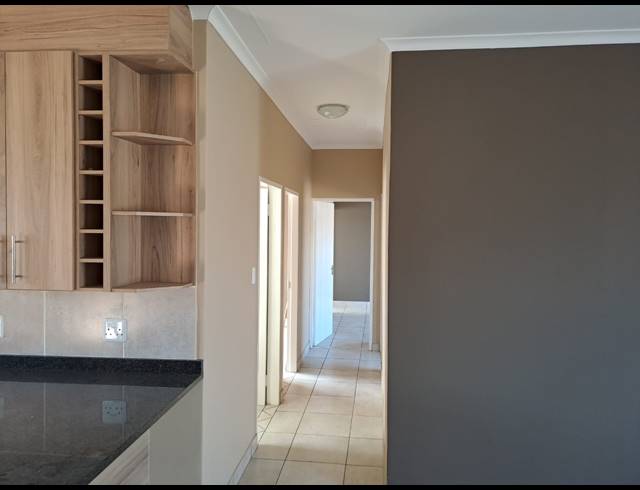 3 BEDROOM TOWNHOUSE FOR SALE IN RIVERSDALE